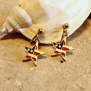 3/$20 AVON star clip earrings gold tone flag